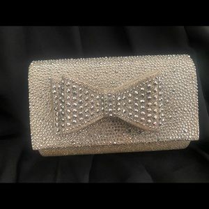 INC Clutch Crossbody Rhinestone Sparkle Leesie Big Bow Champagne Chain Strap